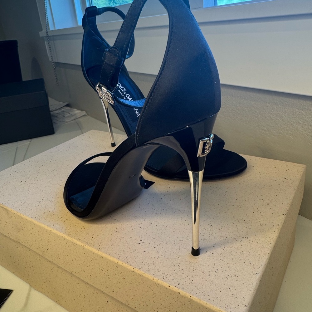 Dolce & Gabbana Black Stiletto Heels with Ankle Strap - Picture 6 of 12